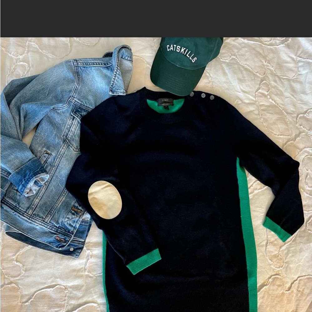 JCrew Crewneck Sweater. WornOnTv featured. New Girl’s own Jess. 🙌🏼